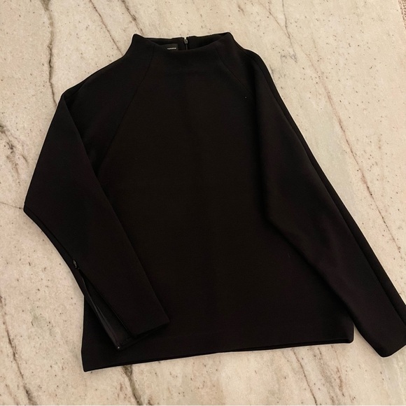 Club Monaco Mock Neck Top - Picture 4 of 7